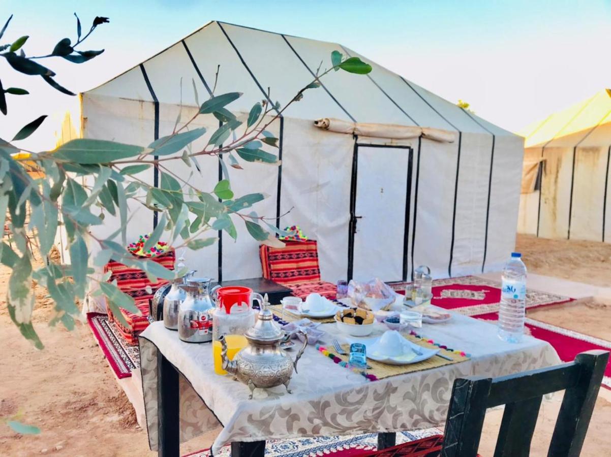 Akabar Luxury Desert Camp Мерзуга Екстер'єр фото