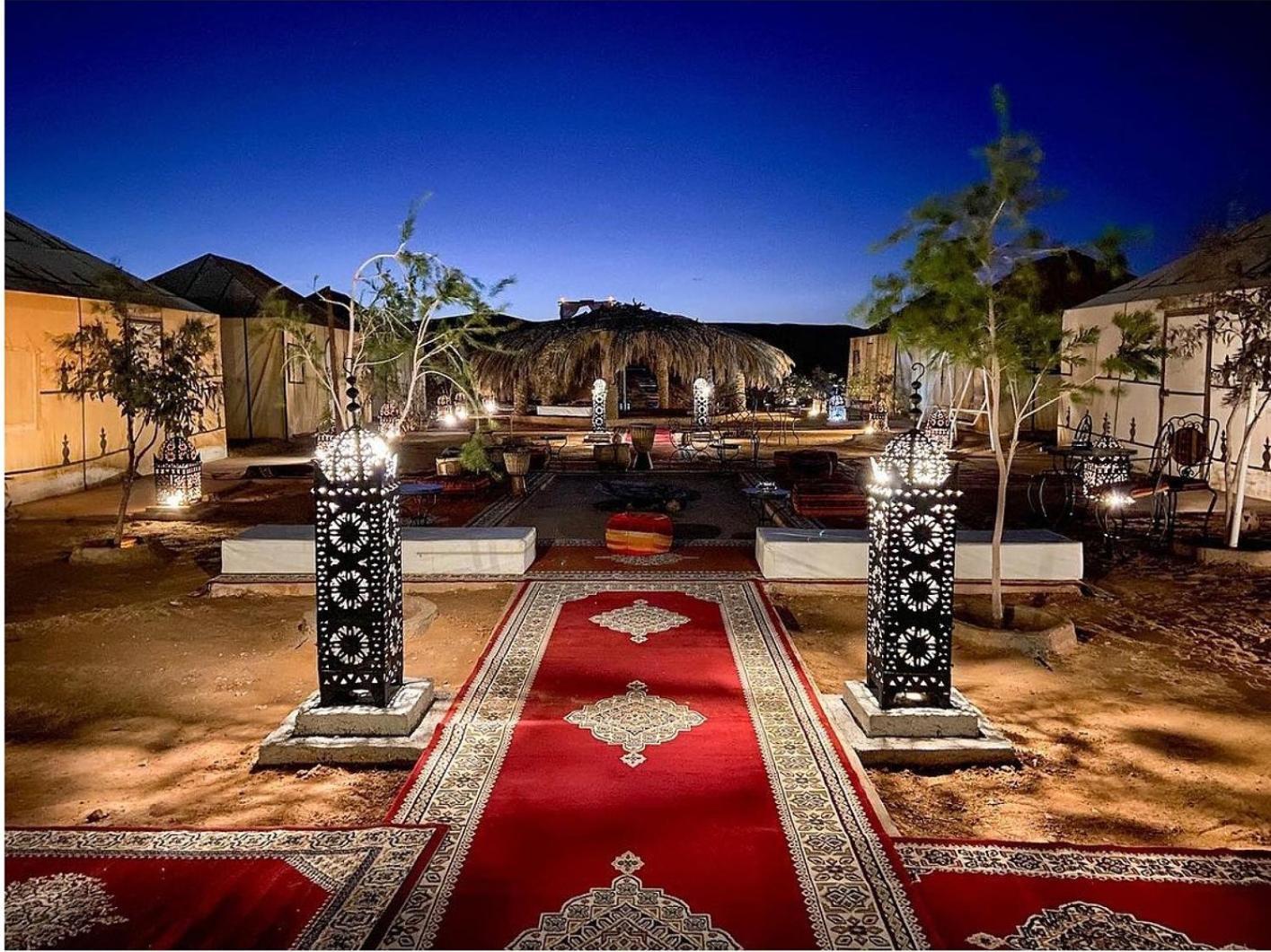 Готель Luxury Camp & Activities Мерзуга Екстер'єр фото